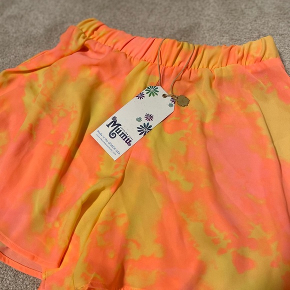 NWT! show me your mumu Carlos Swing Shorts, Golden Hour Tie Dye, size S - Picture 9 of 9